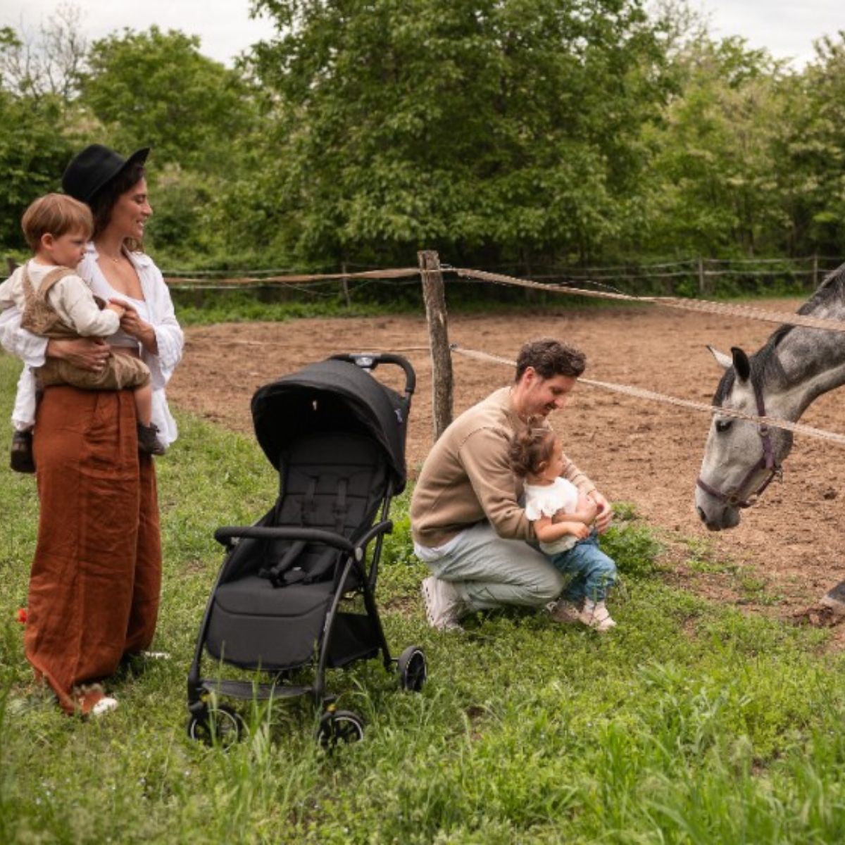 Lorelli Fresh - wózek spacerowy do 22kg | Black Grey