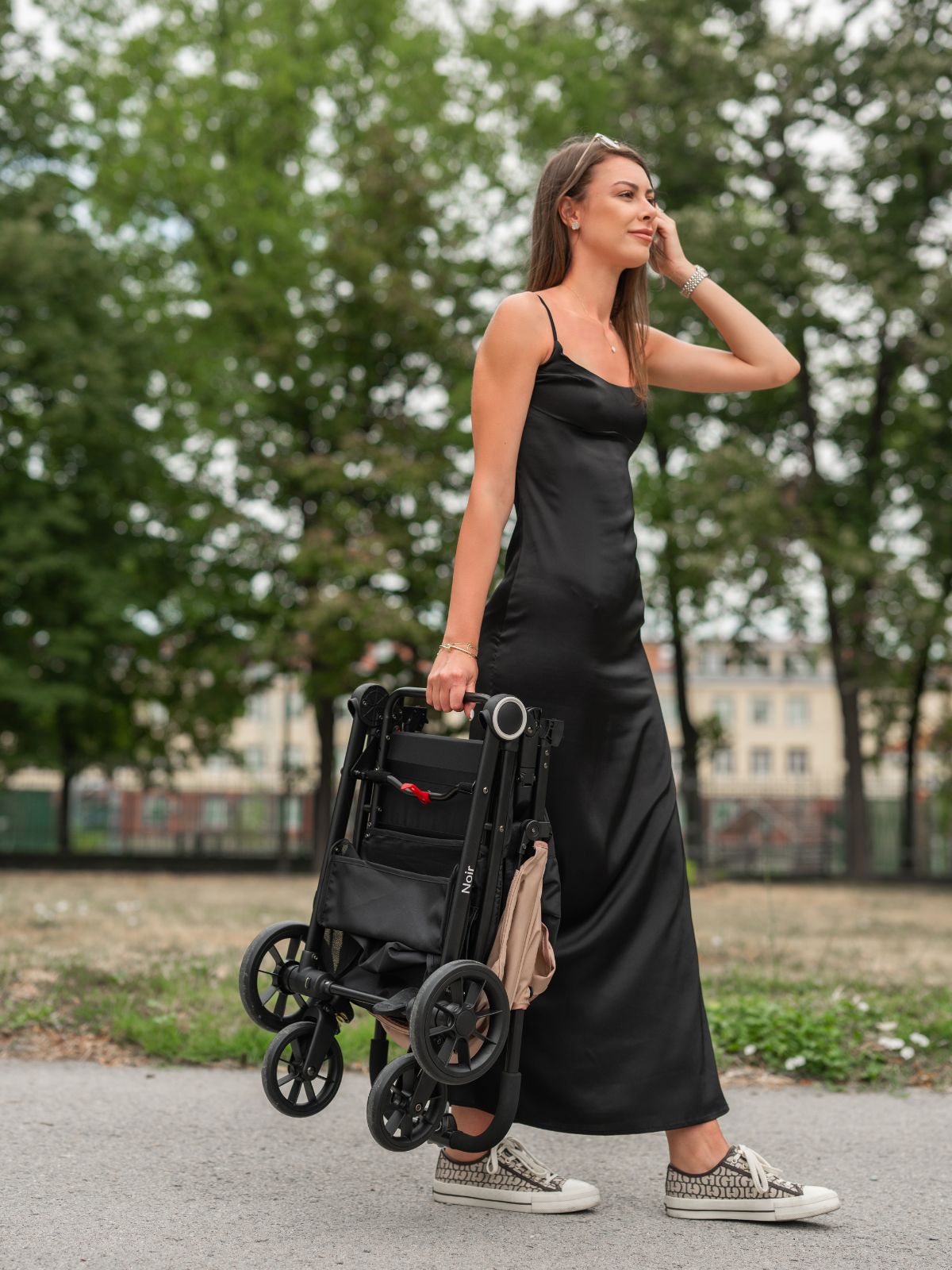 Lorelli Noir - wózek spacerowy do 22kg | Grey