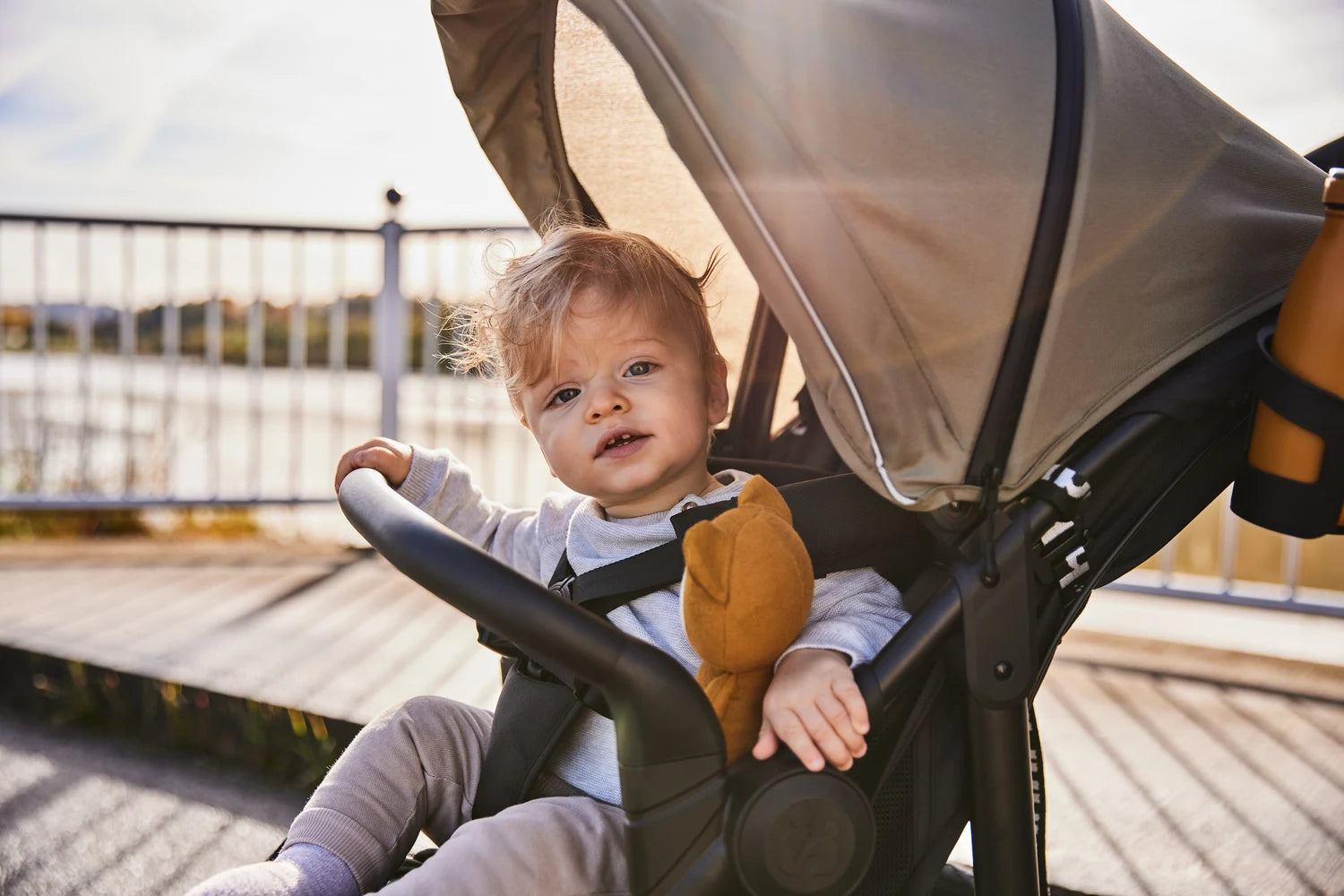 Hauck Runner 3 - wózek biegowy trójkołowy | Olive