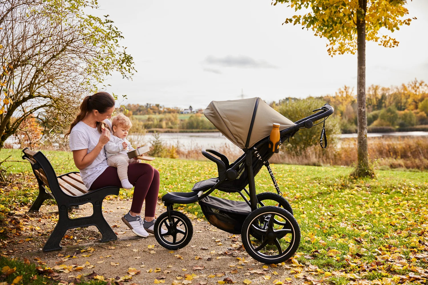 Hauck Runner 3 - wózek biegowy trójkołowy | Olive