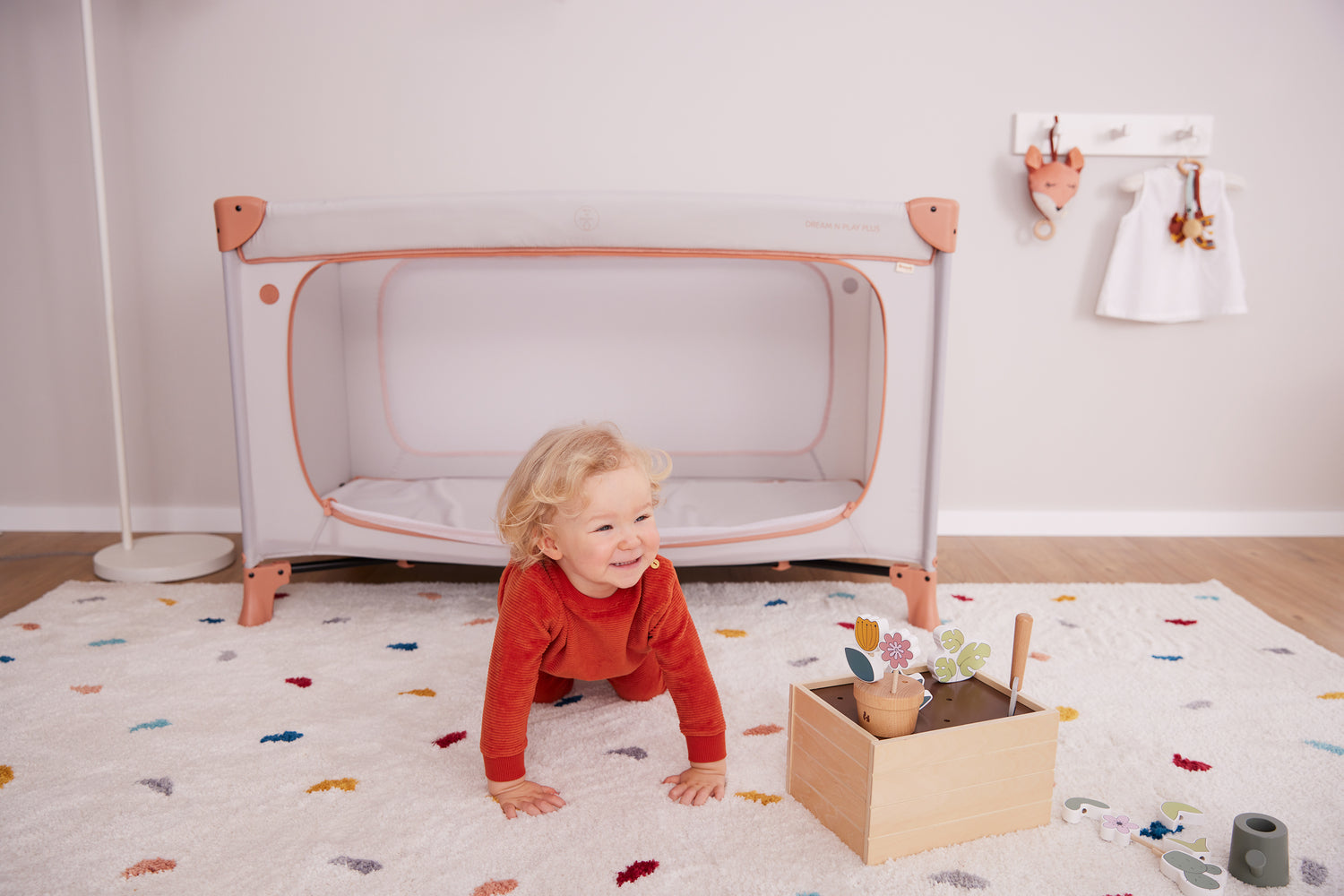 Hauck Dream N Play Plus - łóżeczko turystyczne | Dusty M