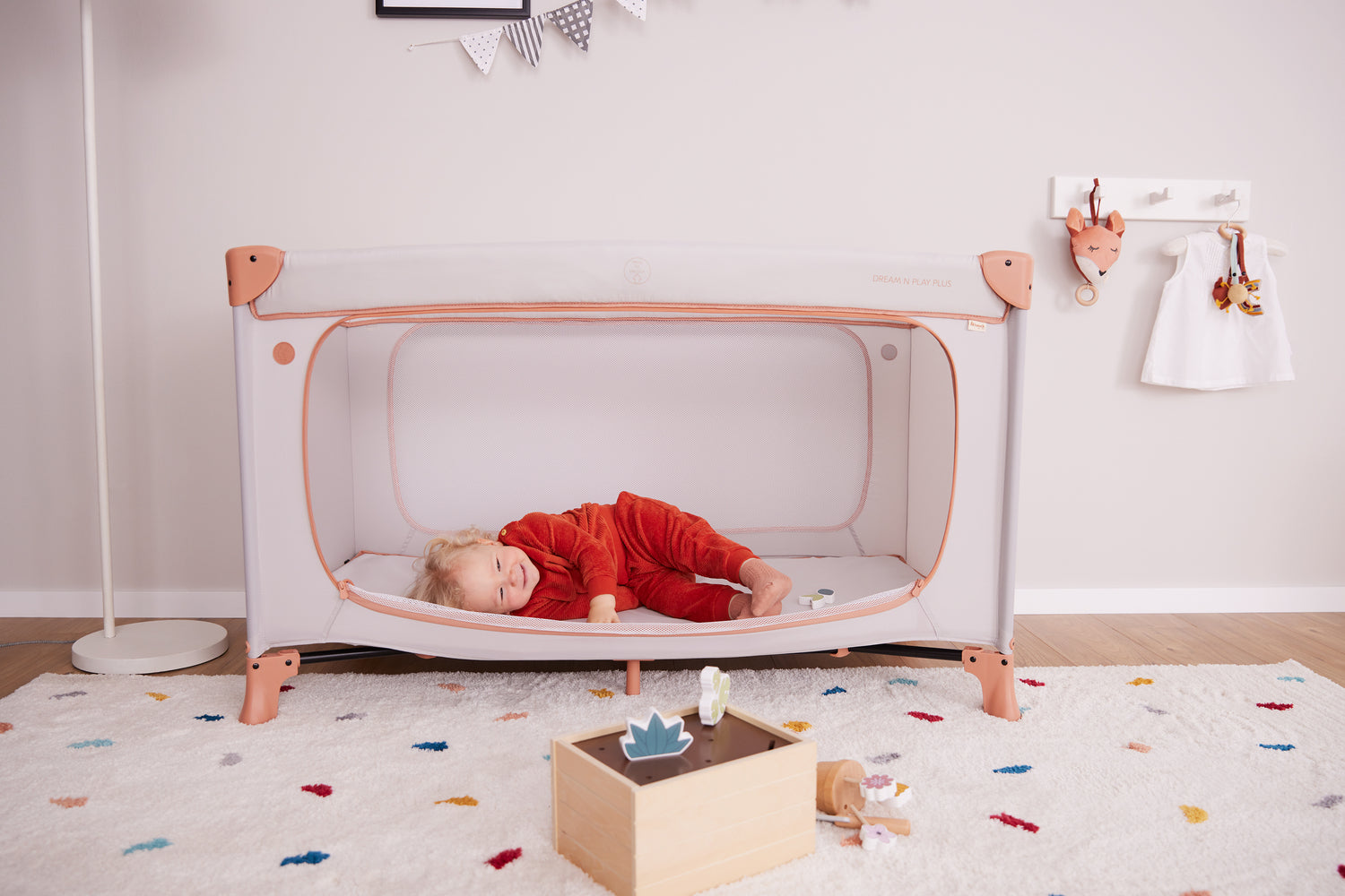 Hauck Dream N Play Plus - łóżeczko turystyczne | Dusty M