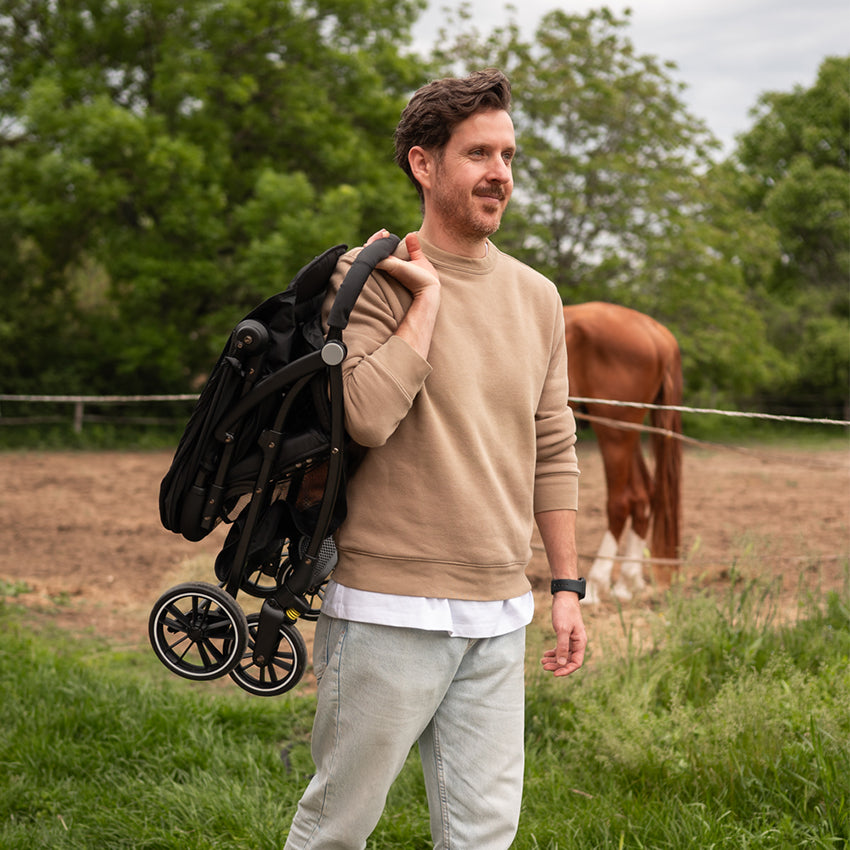 Lorelli Fresh - wózek spacerowy do 22kg | Black Jasper