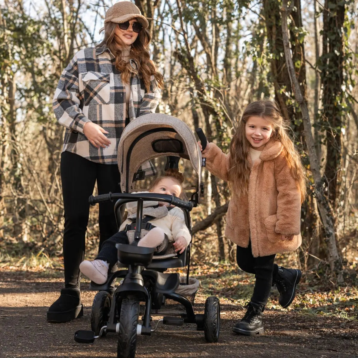 Lorelli Freccia - rowerek trójkołowy 5w1 pchacz składany z funkcją wolnego koła beżowy