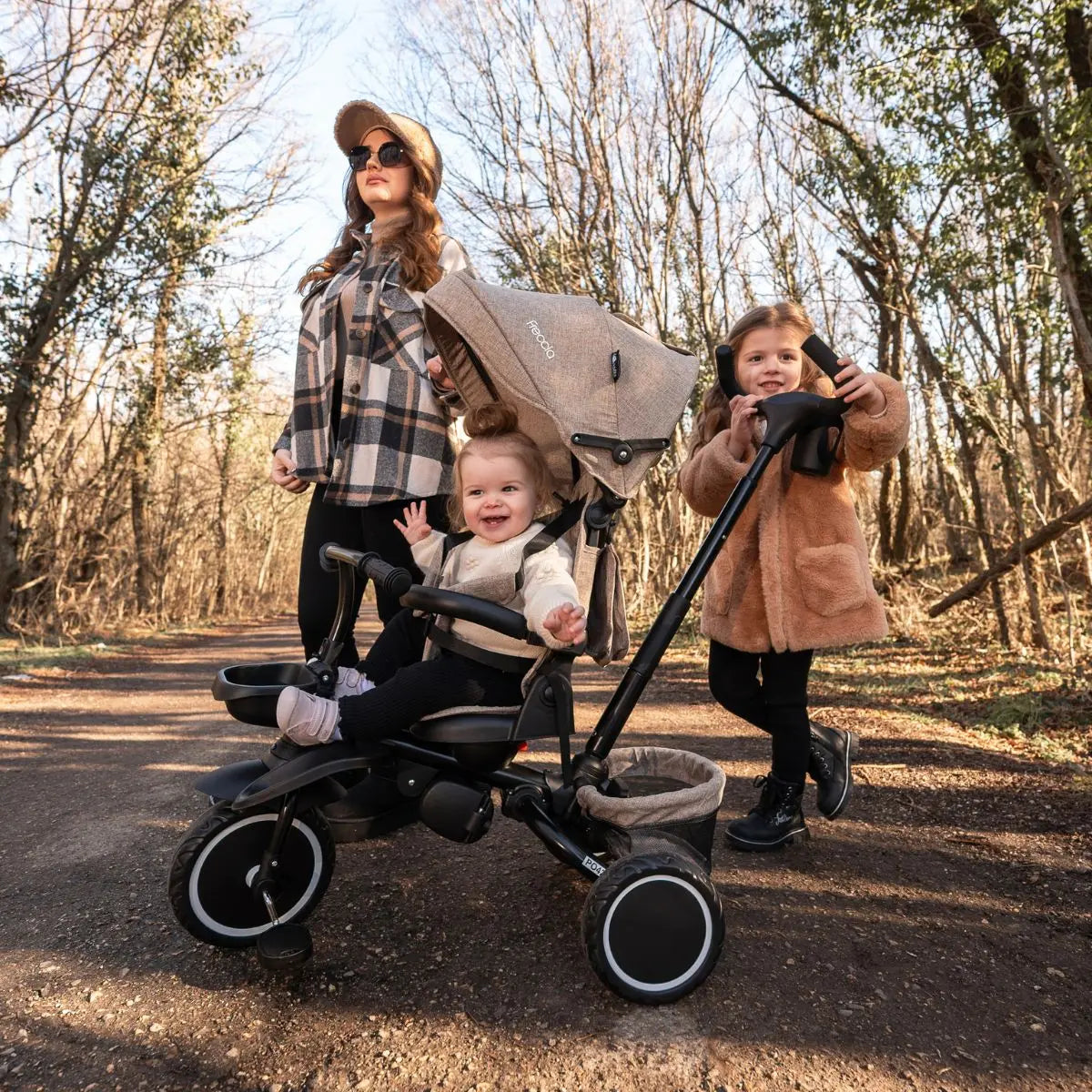 Lorelli Freccia - rowerek trójkołowy 5w1 pchacz składany z funkcją wolnego koła czarny.