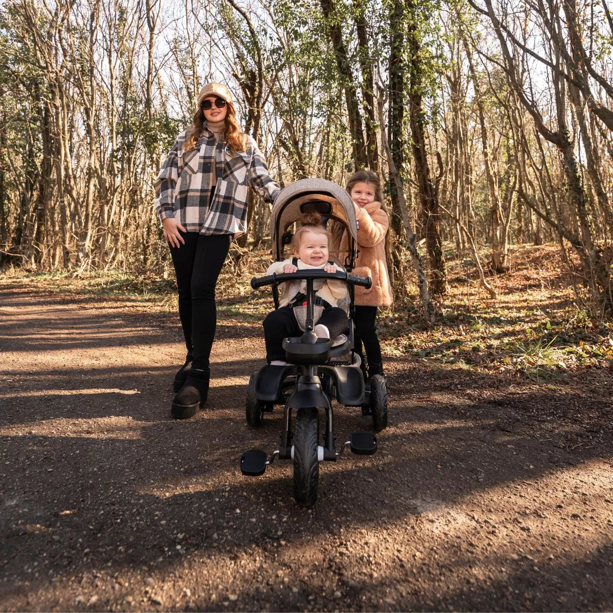 Lorelli Freccia - rowerek trójkołowy 5w1 pchacz składany z funkcją wolnego koła beżowy