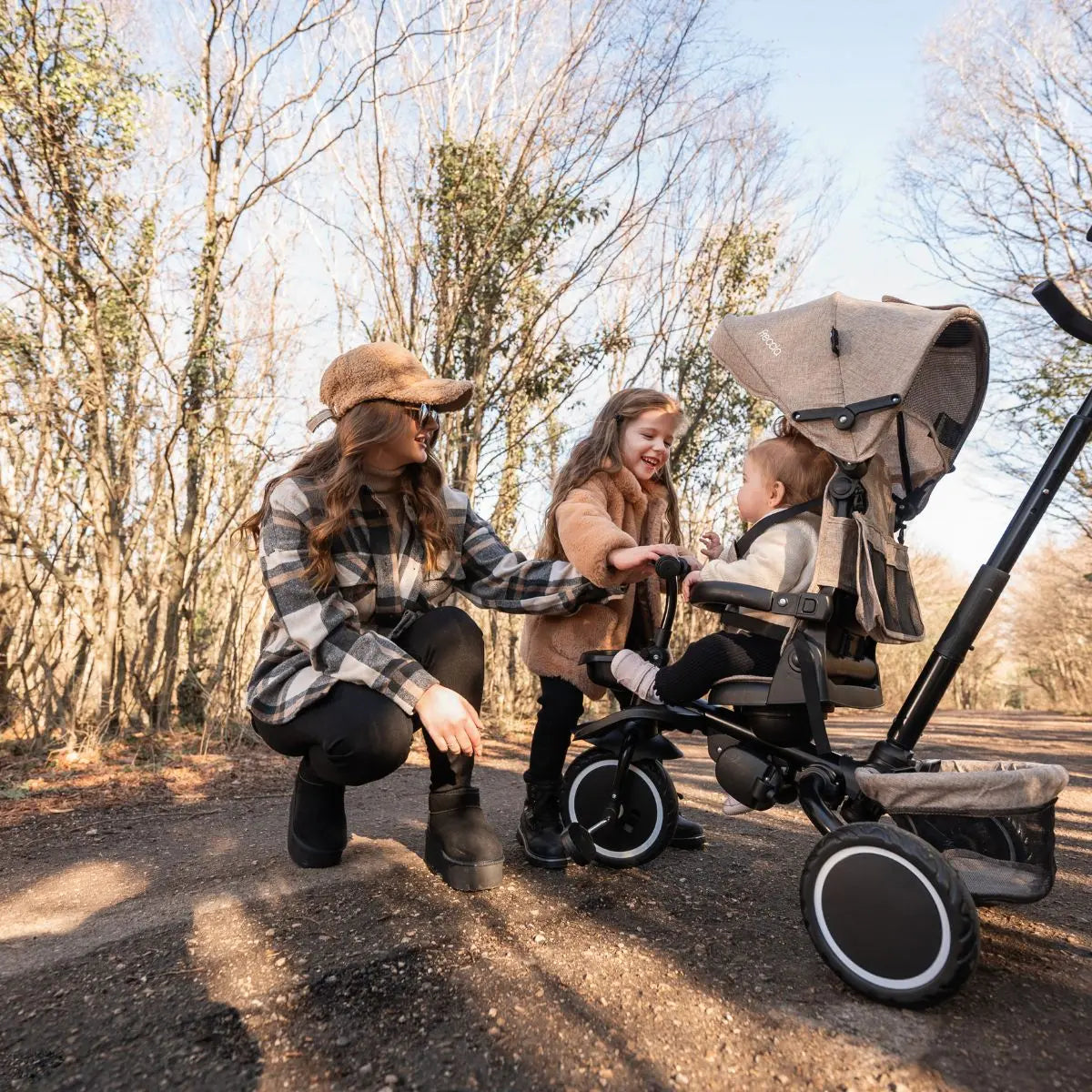 Lorelli Freccia - rowerek trójkołowy 5w1 pchacz składany z funkcją wolnego koła beżowy