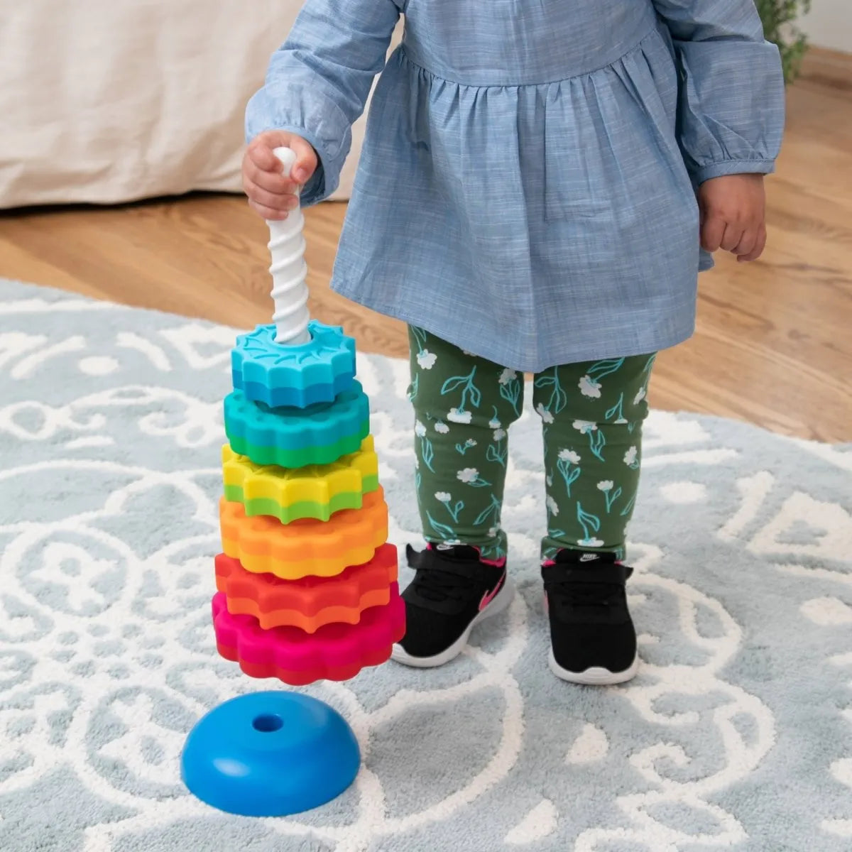 Fat Brain Toys - zakręcona wieża Spin Again - JasieBasie.pl