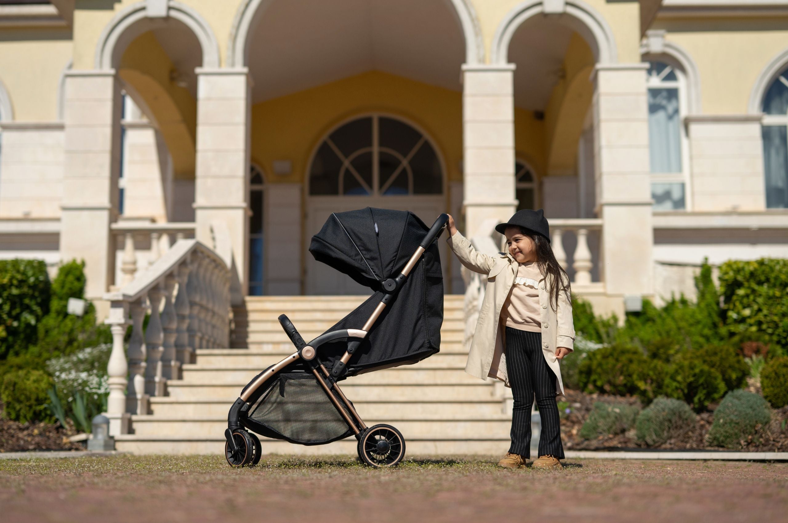 Lorelli Quick - wózek spacerowy autofold do 22kg | Beige
