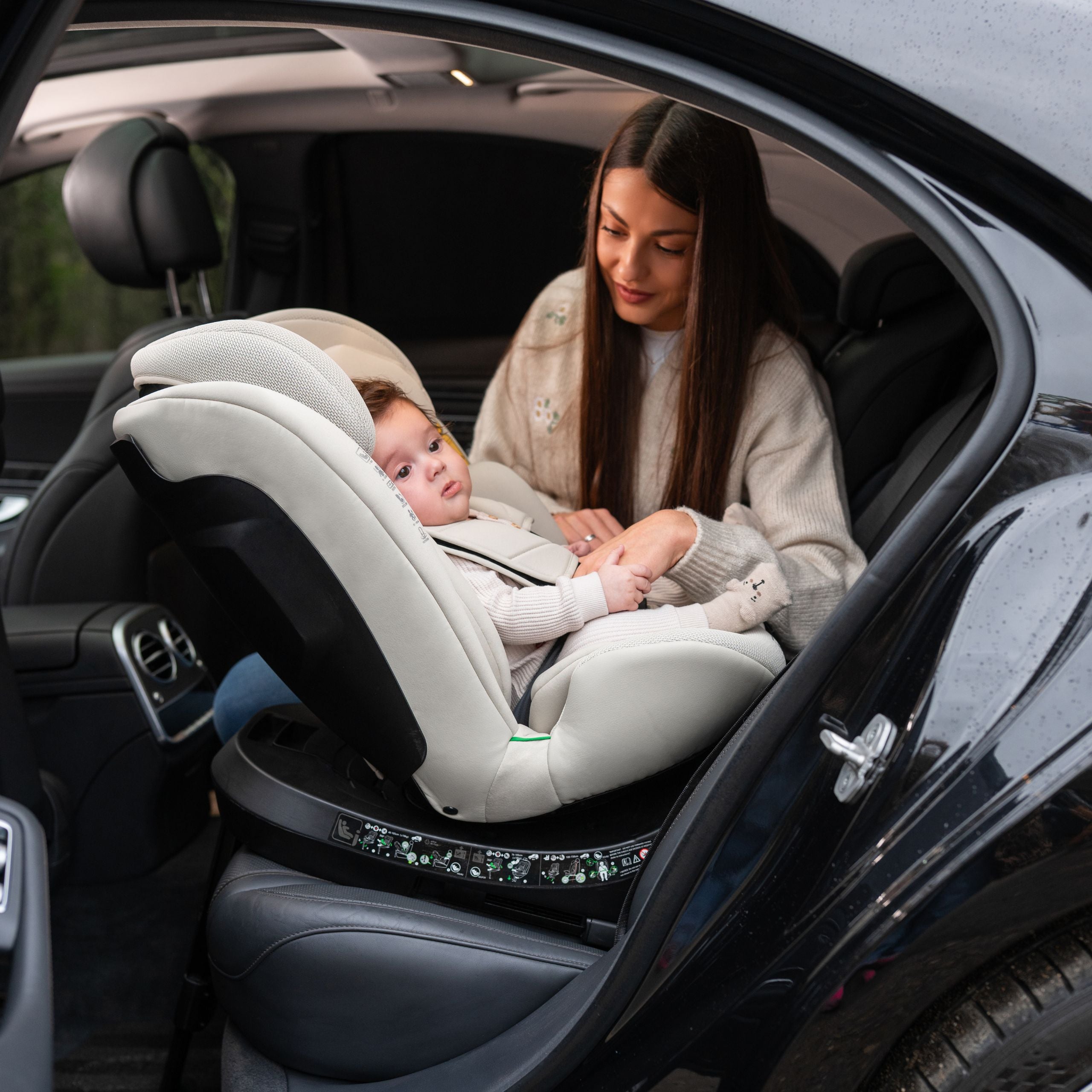 Lorelli Solaris - fotelik i-Size ISOFIX 40-150cm 360 SPS | Beige